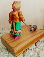 Кошка Маша на прогулке