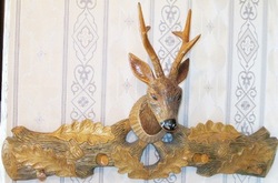 Резьба по дереву  вешалка в прихожую