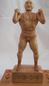 Резьба по дереву. Штангист